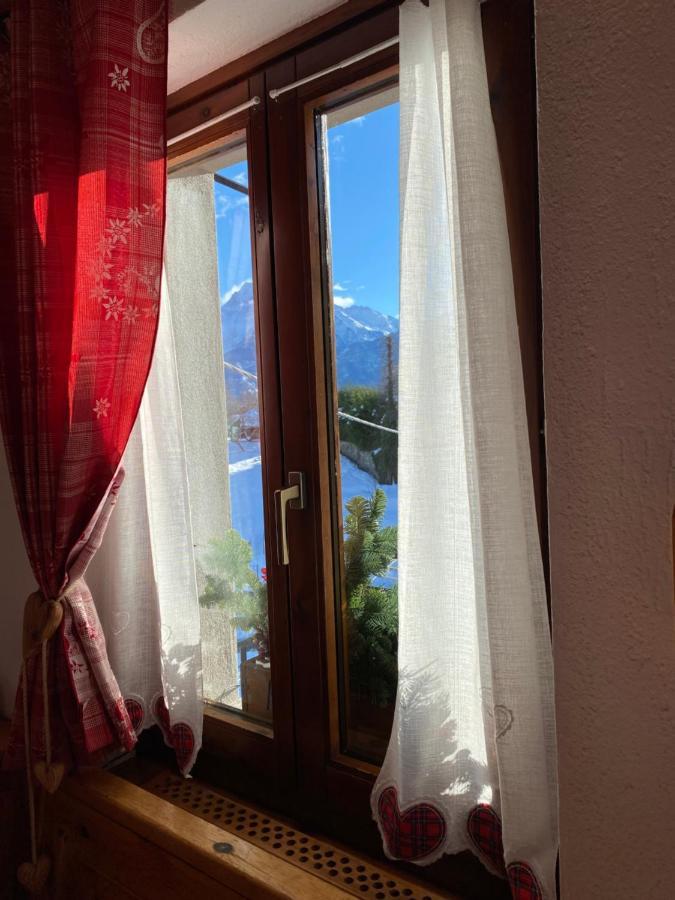 Ferienwohnung Coeur De Montagne Gignod Exterior foto